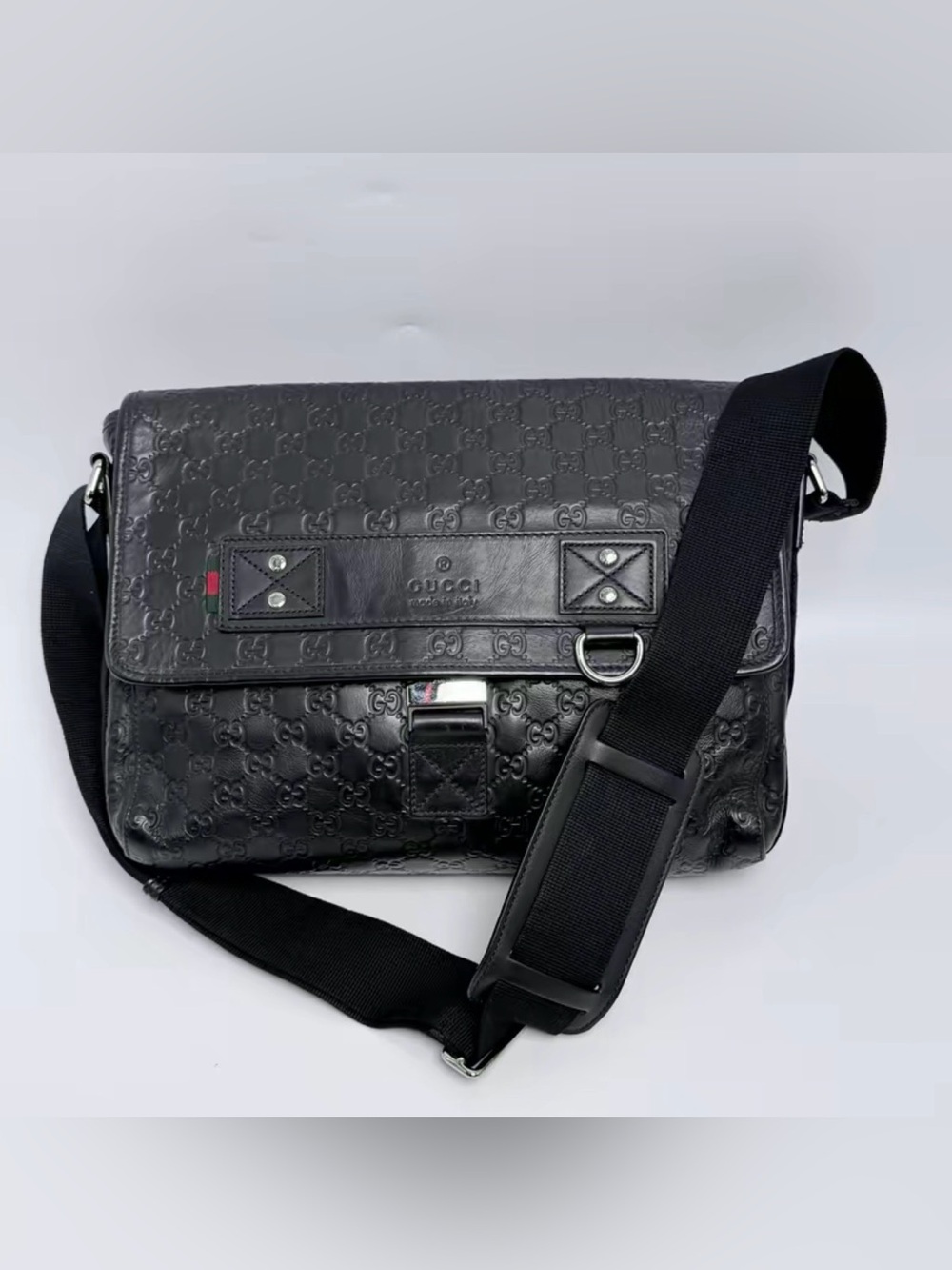 GUCCI Leather Crossbody Bags Black Guccissima Messenger Bag Crossbody